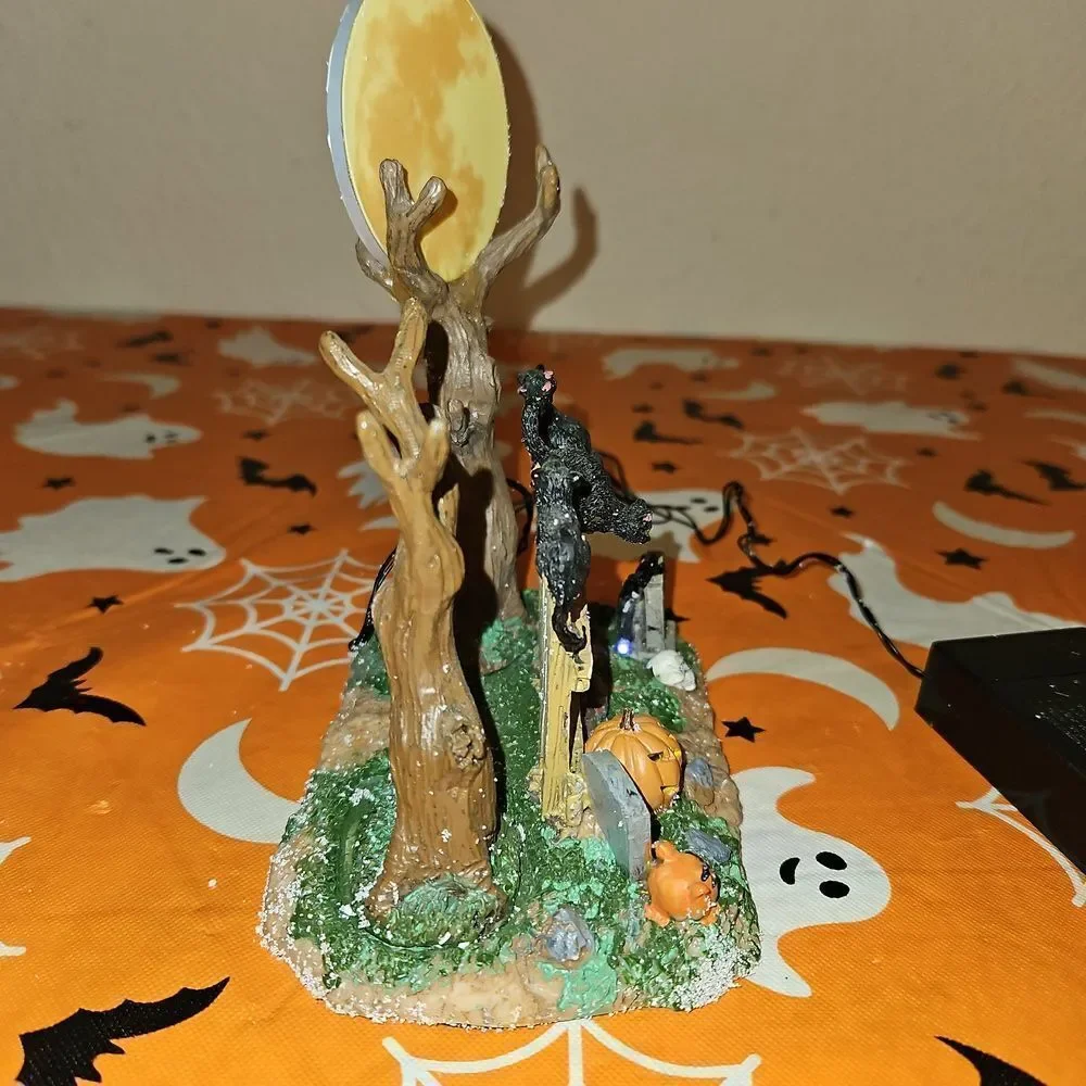 Lemax Spooky Town Happy Howl-o-ween Table Accent